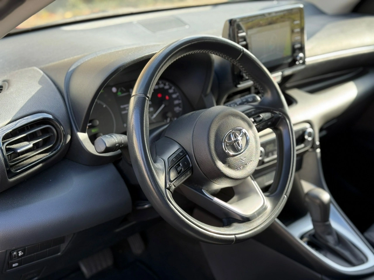 Toyota Yaris - Zdjęcie 16