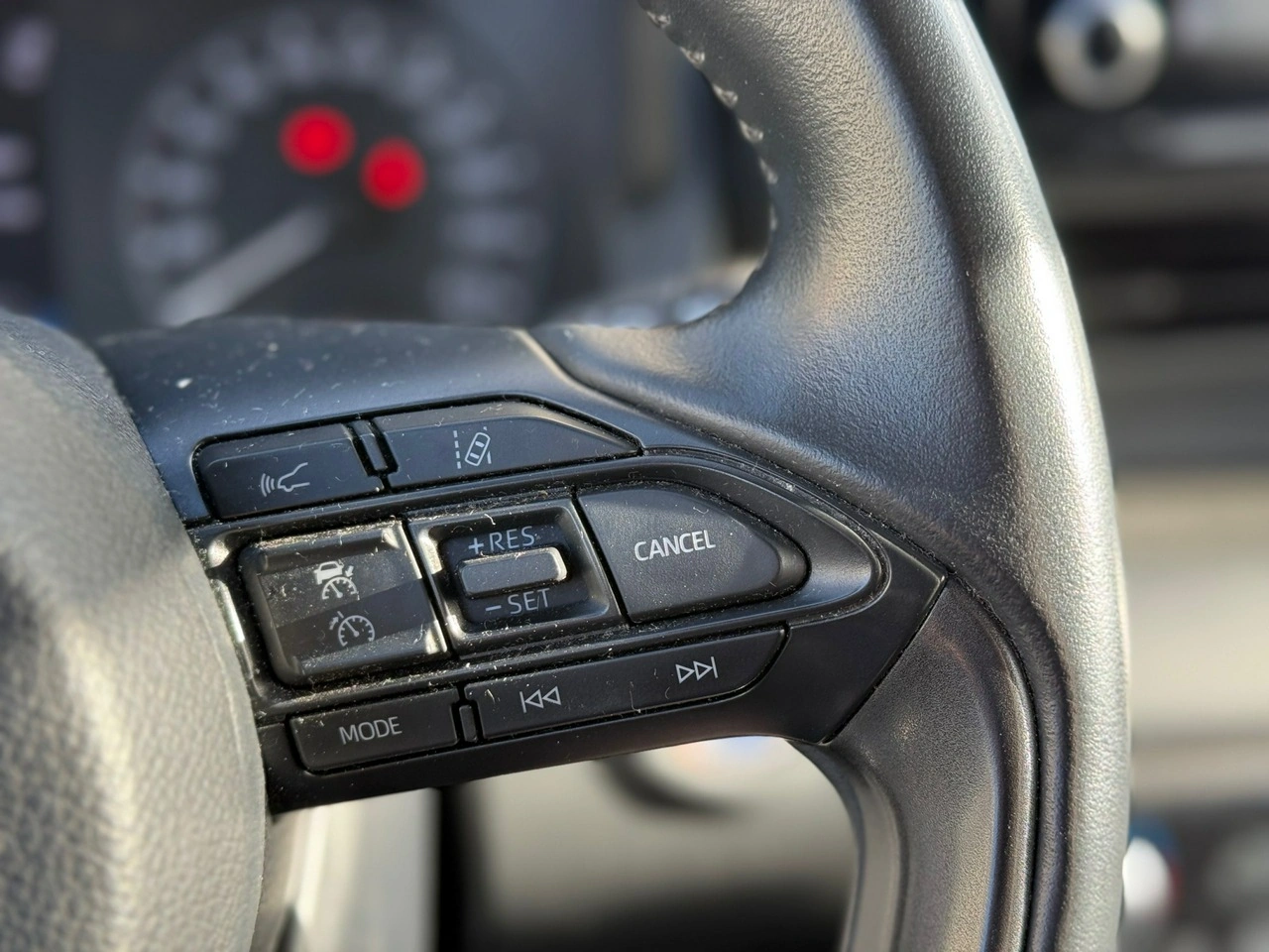 Toyota Yaris - Zdjęcie 22