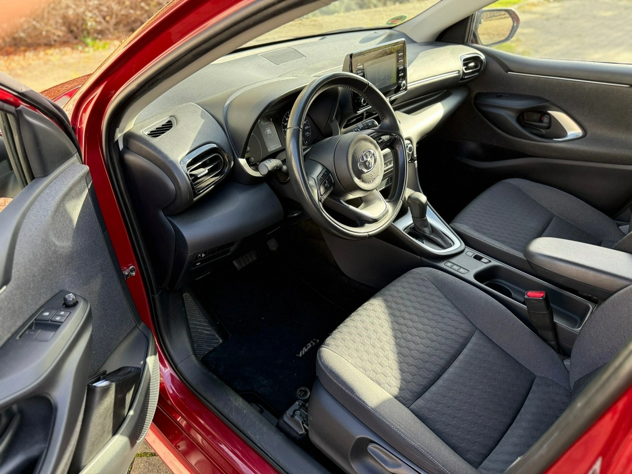 Toyota Yaris - Zdjęcie 4