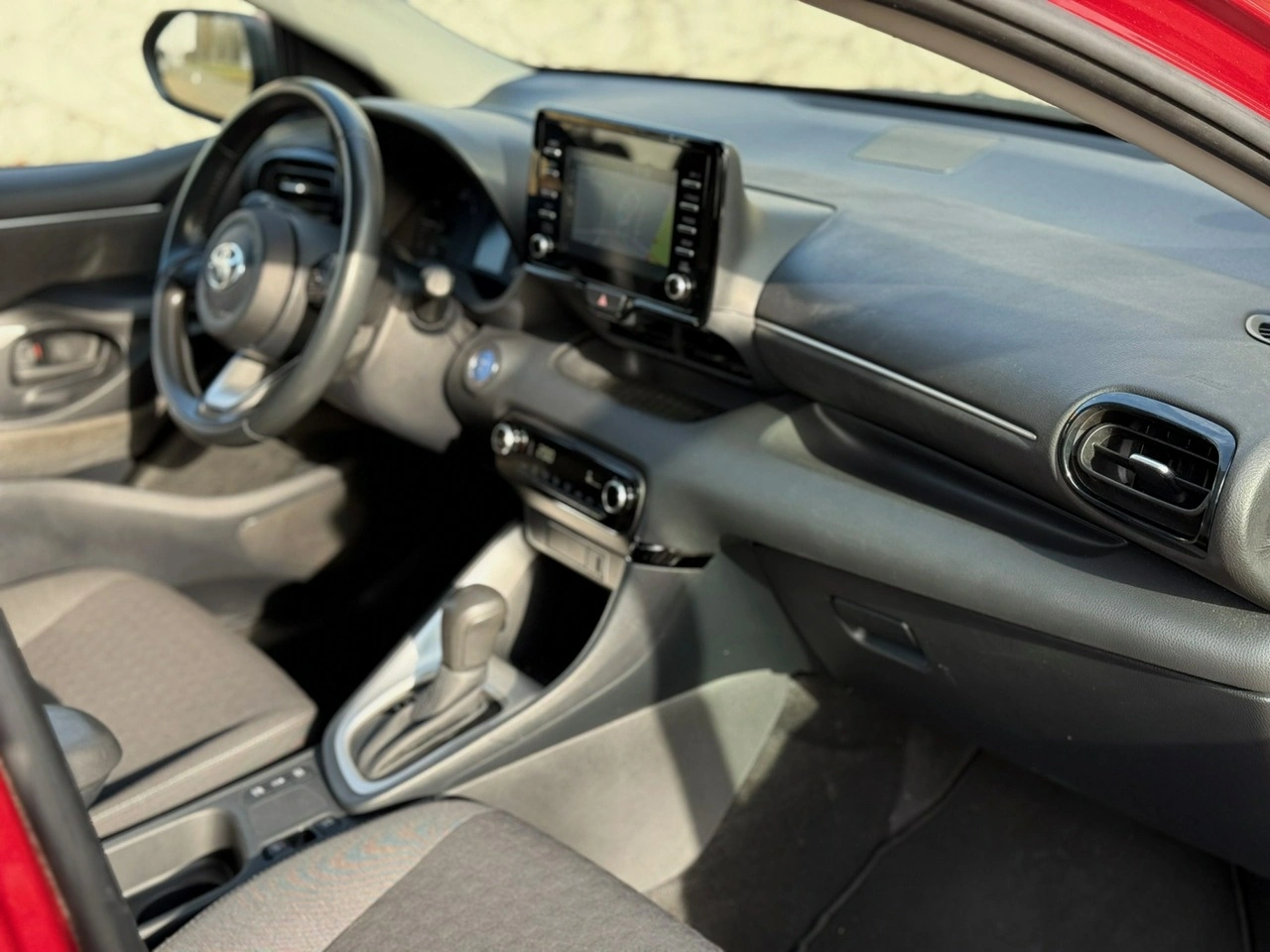 Toyota Yaris - Zdjęcie 7