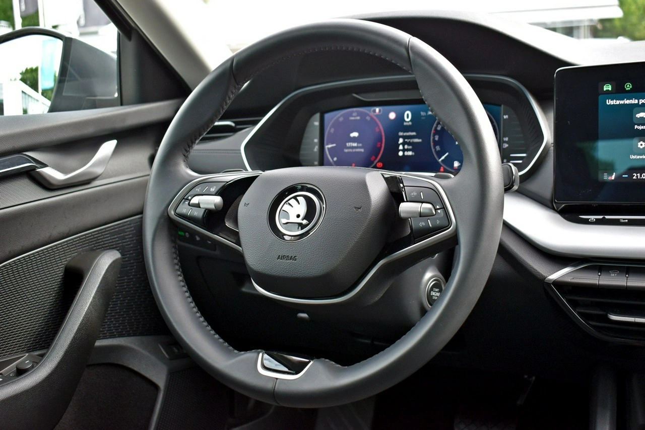 Skoda Octavia - Zdjęcie 17