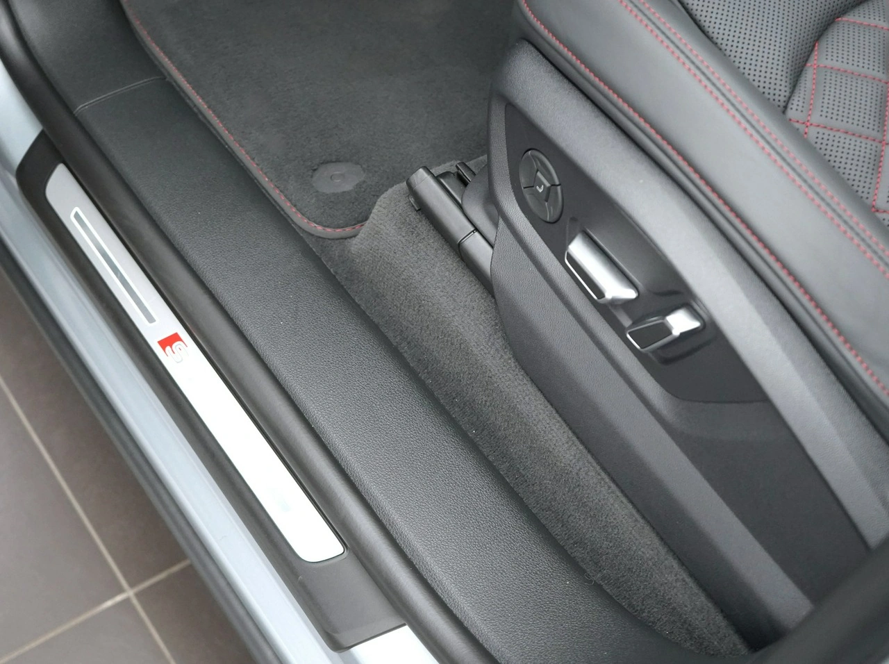 Audi Q8 - Zdjęcie 13