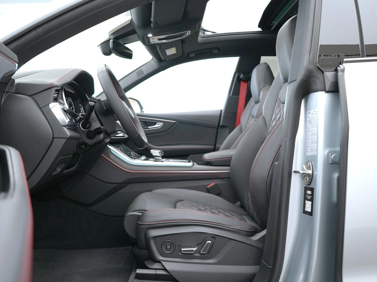 Audi Q8 - Zdjęcie 15