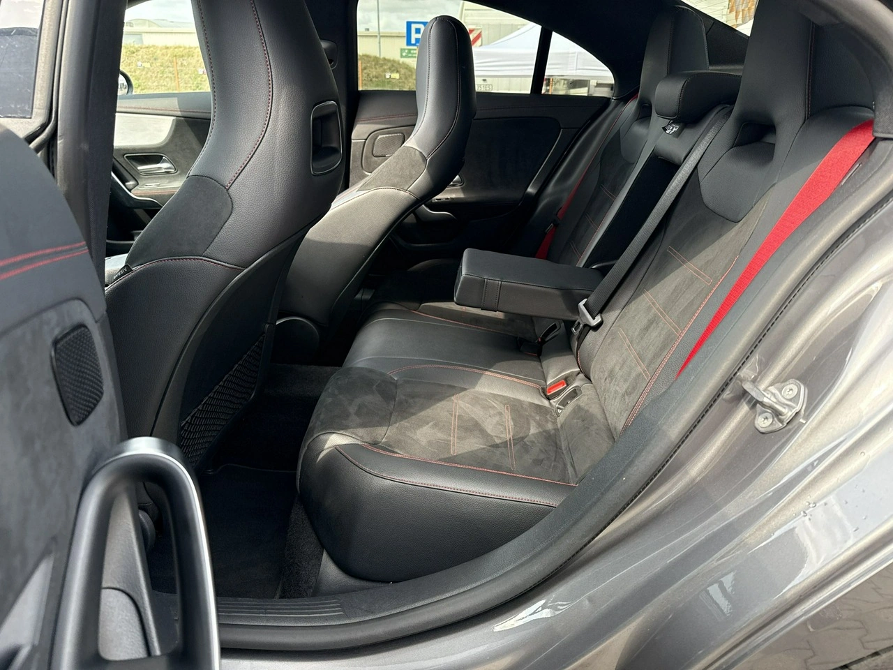Mercedes CLA 35 AMG - Zdjęcie 15