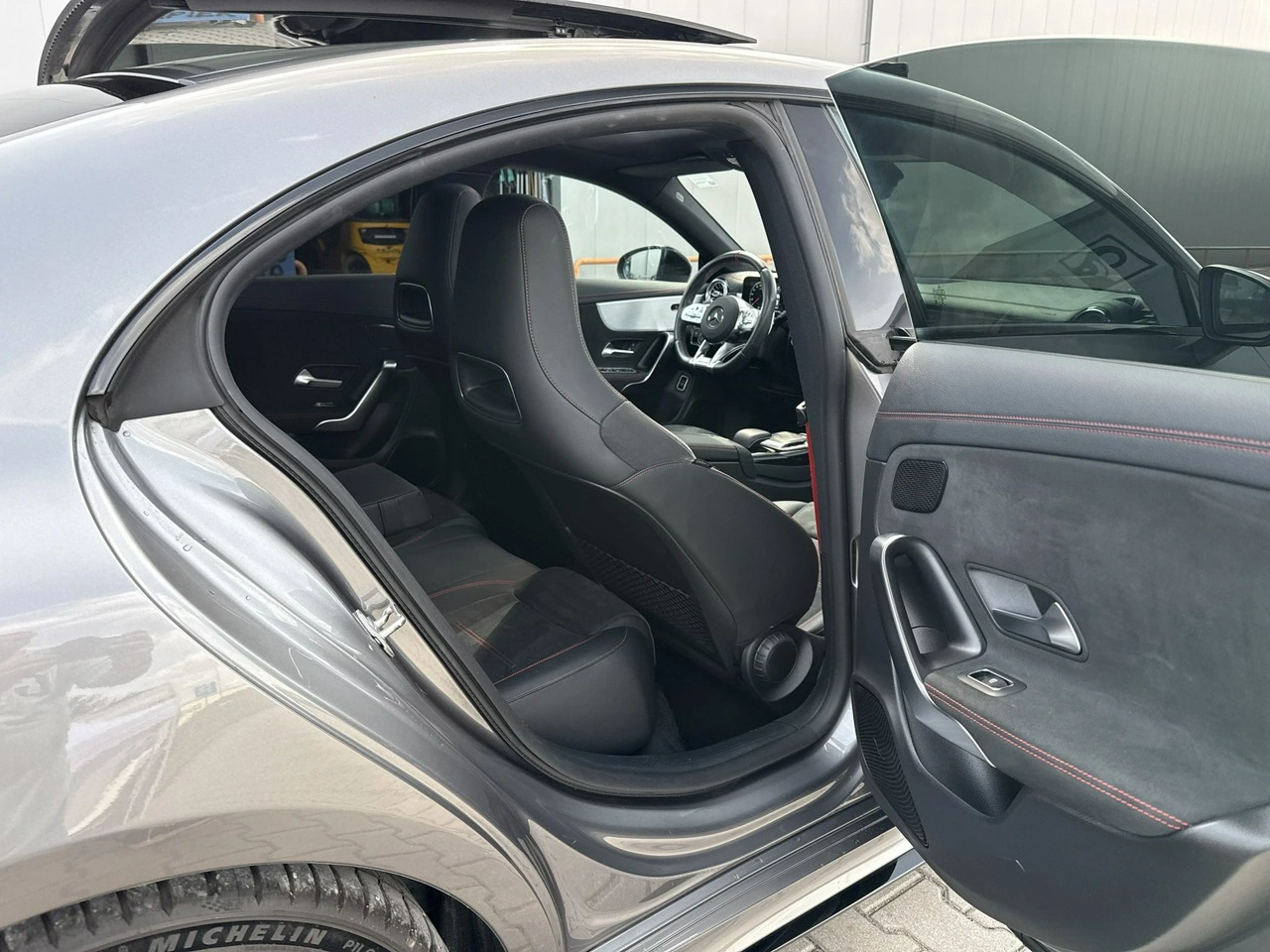 Mercedes CLA 35 AMG - Zdjęcie 17