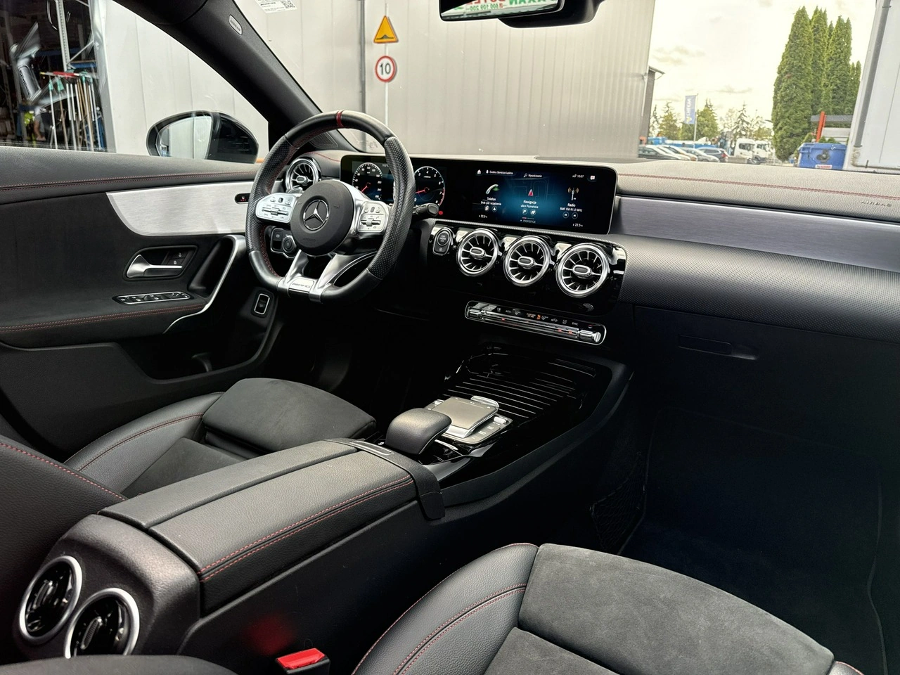 Mercedes CLA 35 AMG - Zdjęcie 20
