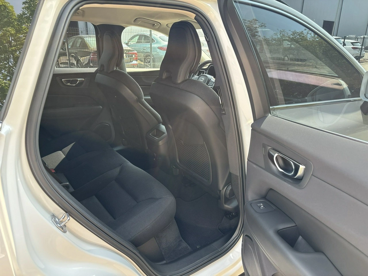 Volvo XC 60 - Zdjęcie 17