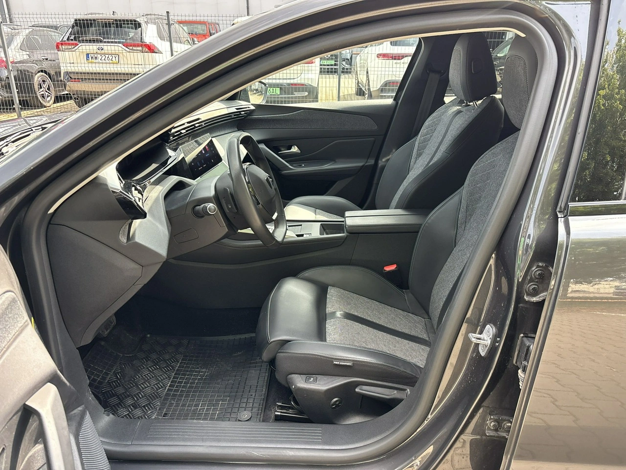 Peugeot 408 - Zdjęcie 9