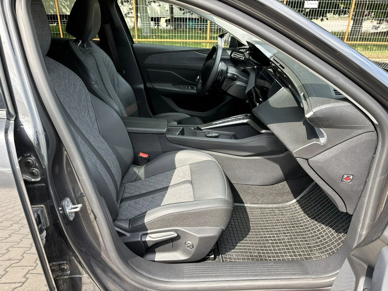Peugeot 408 - Zdjęcie 14
