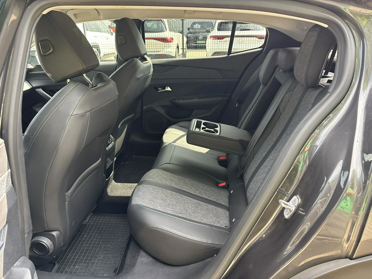 Peugeot 408 - Zdjęcie 18