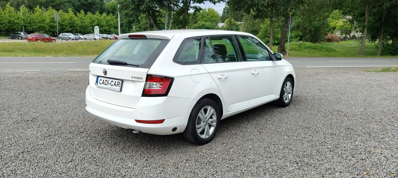 Skoda Fabia - Zdjęcie 3