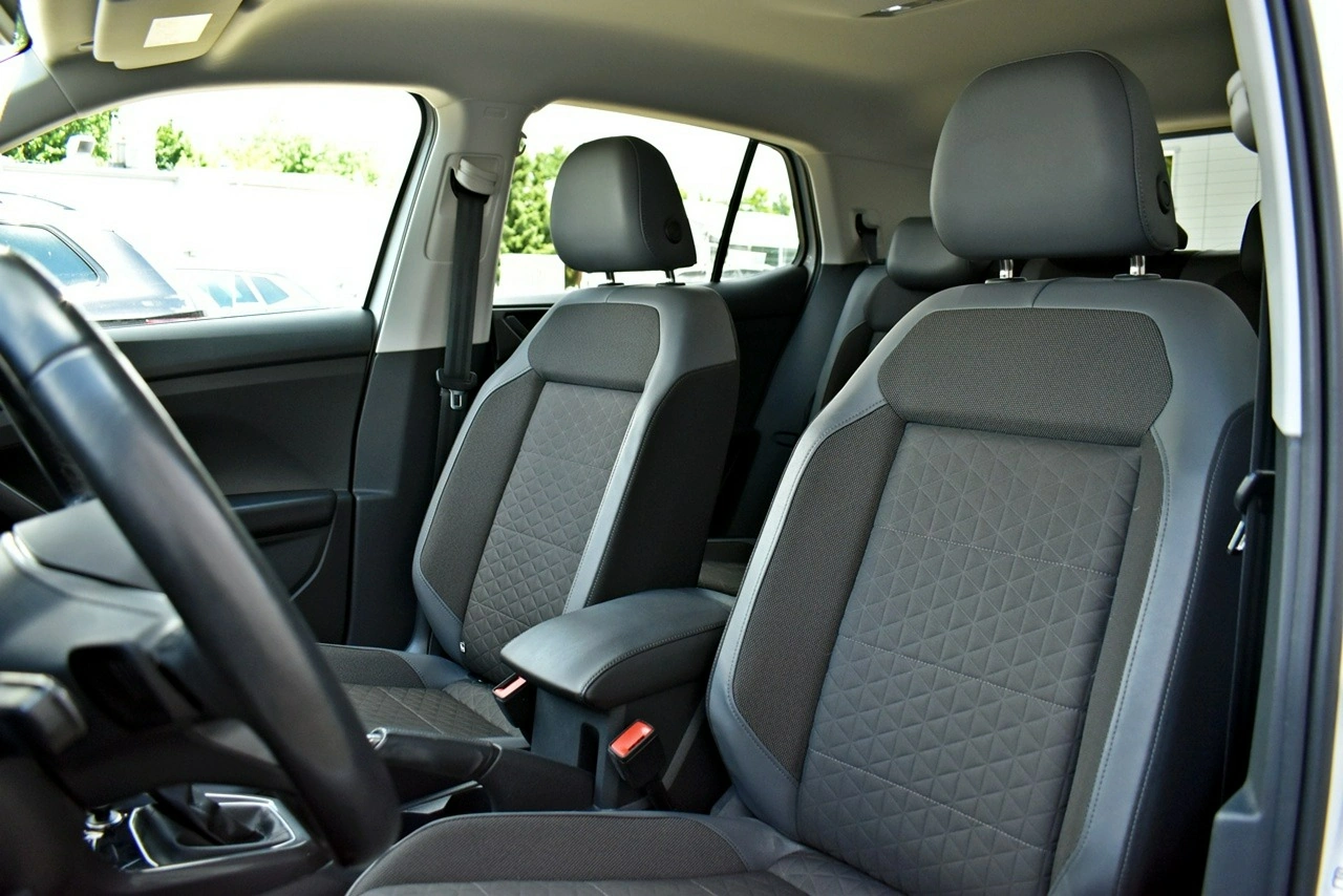 Volkswagen T-Cross - Zdjęcie 10