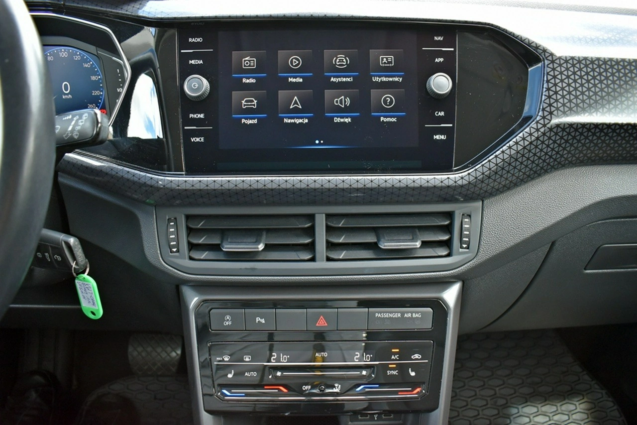 Volkswagen T-Cross - Zdjęcie 18