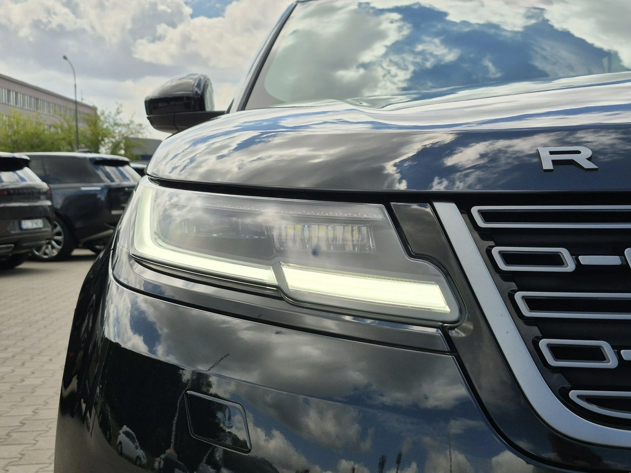 Land Rover Range Rover Velar - Zdjęcie 12