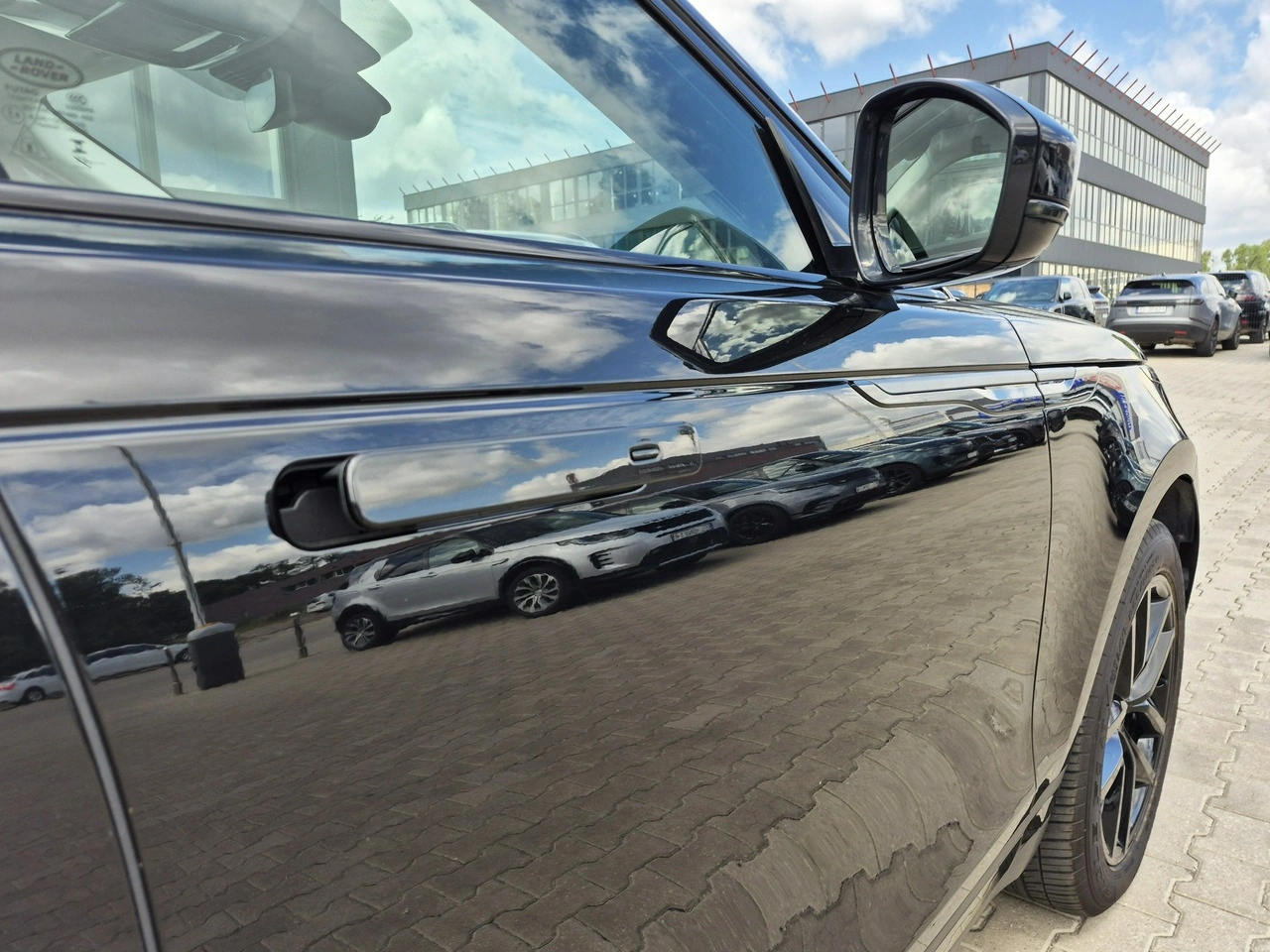 Land Rover Range Rover Velar - Zdjęcie 17