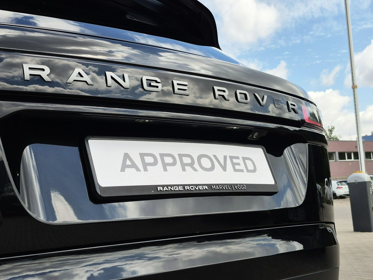 Land Rover Range Rover Velar - Zdjęcie 18