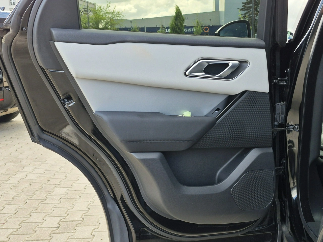 Land Rover Range Rover Velar - Zdjęcie 24