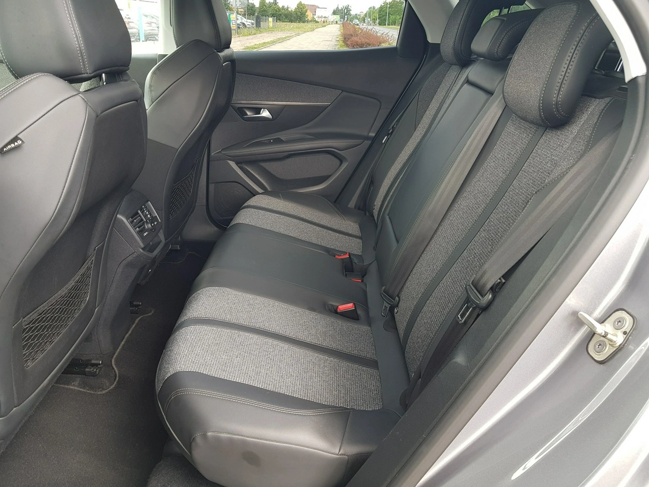 Peugeot 3008 - Zdjęcie 10