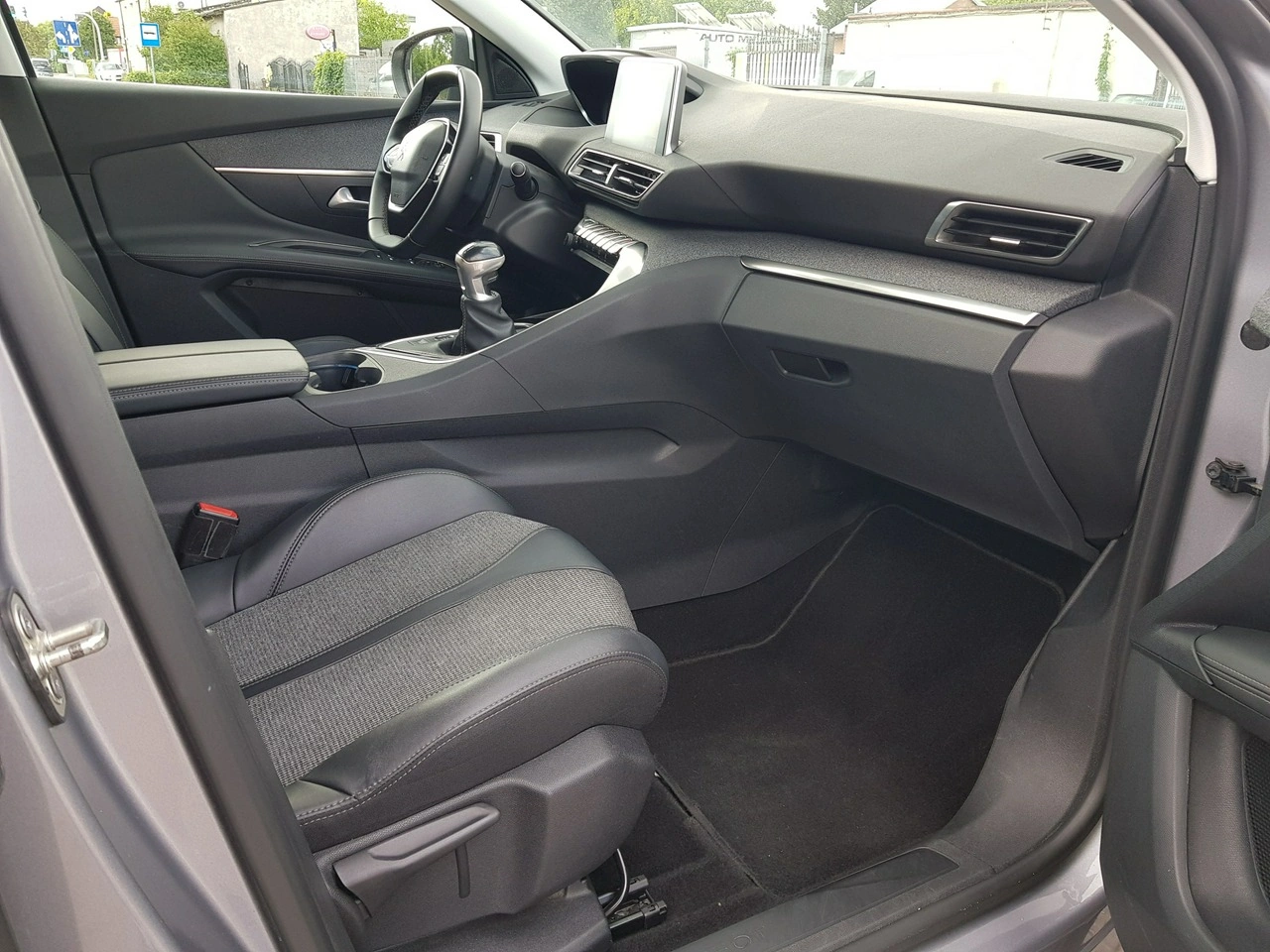Peugeot 3008 - Zdjęcie 16
