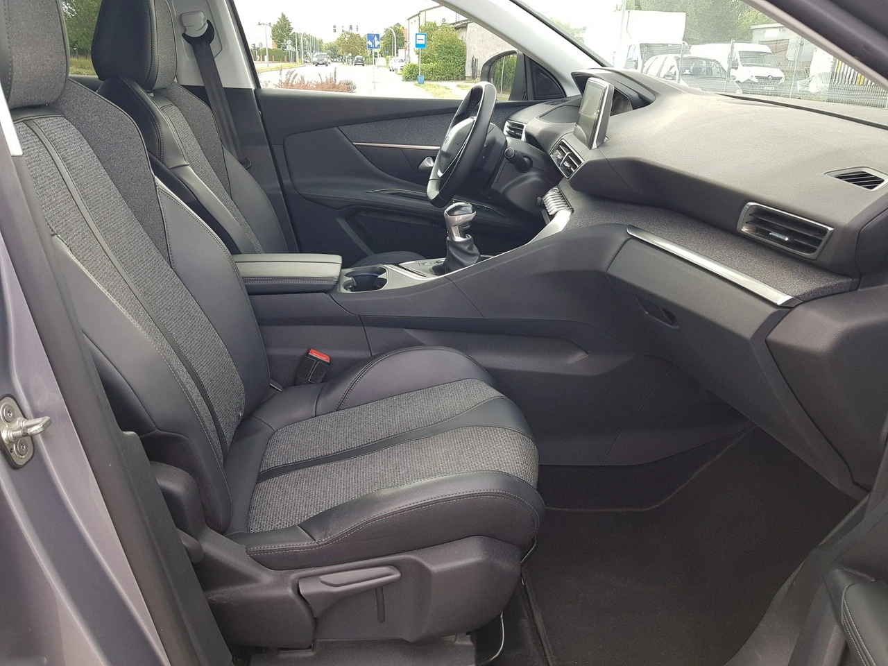Peugeot 3008 - Zdjęcie 17