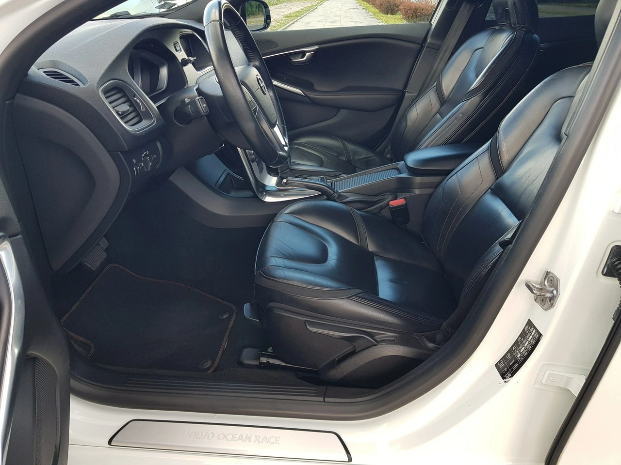 Volvo V40 - Zdjęcie 9