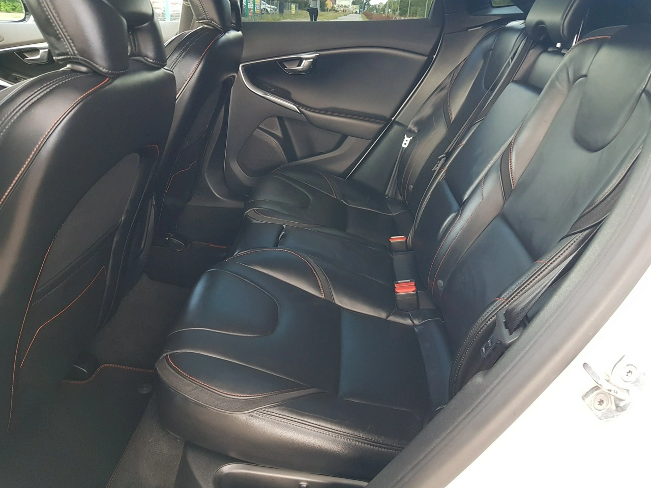 Volvo V40 - Zdjęcie 11