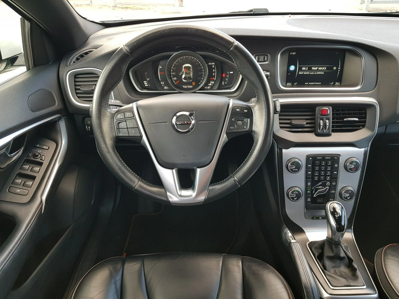 Volvo V40 - Zdjęcie 13