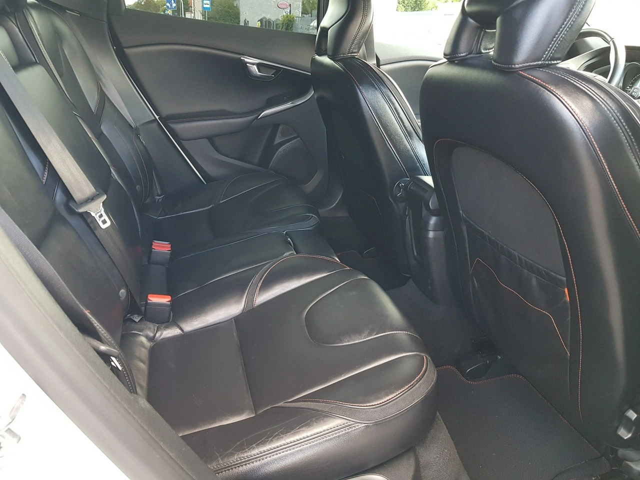 Volvo V40 - Zdjęcie 15