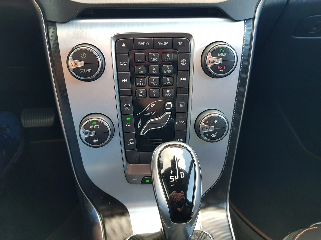 Volvo V40 - Zdjęcie 19