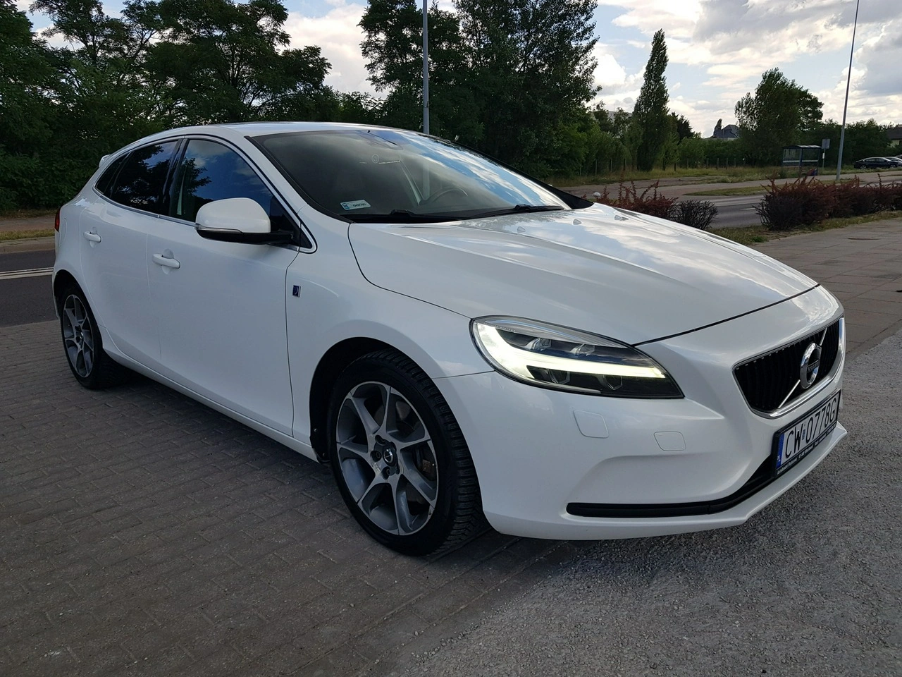 Volvo V40 - Zdjęcie 2