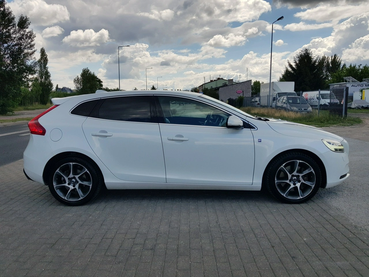 Volvo V40 - Zdjęcie 3