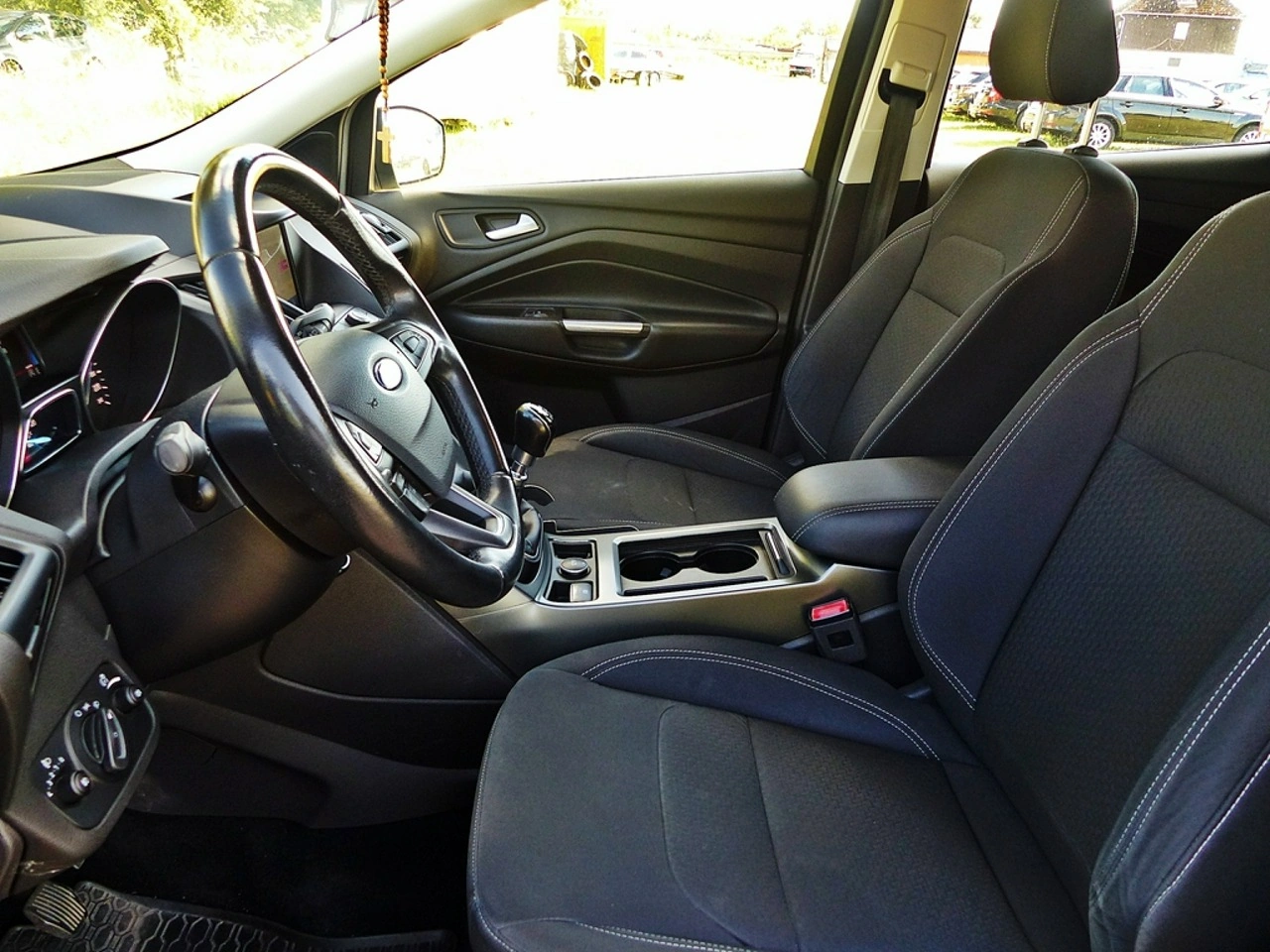 Ford Kuga - Zdjęcie 19