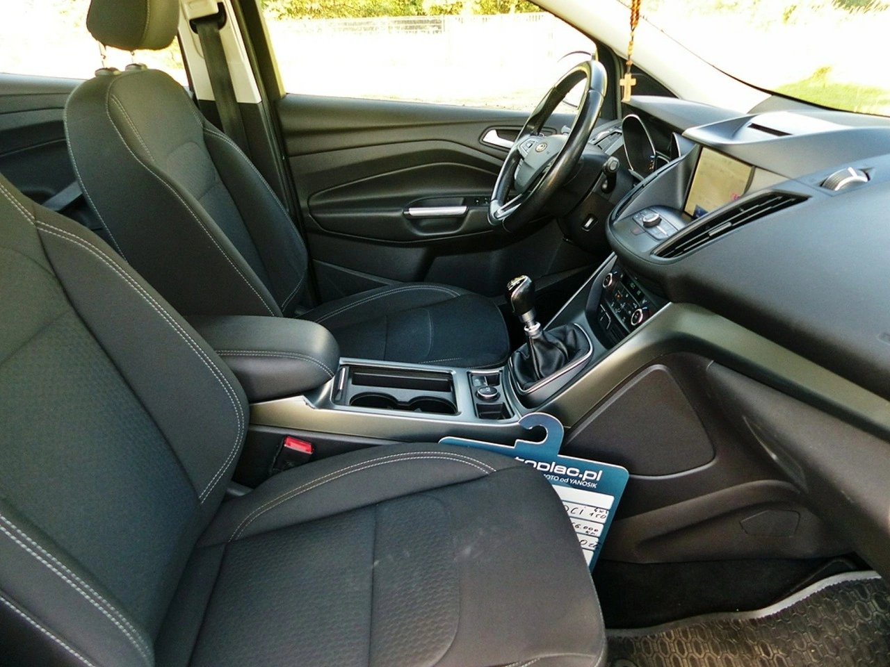 Ford Kuga - Zdjęcie 25