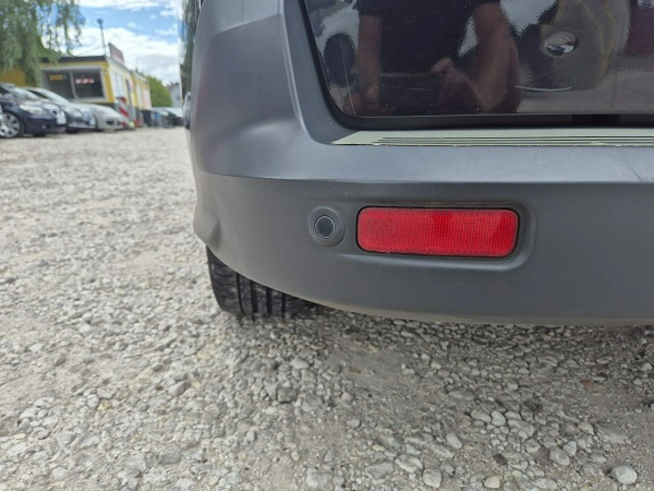Ford Grand Tourneo Connect - Zdjęcie 10