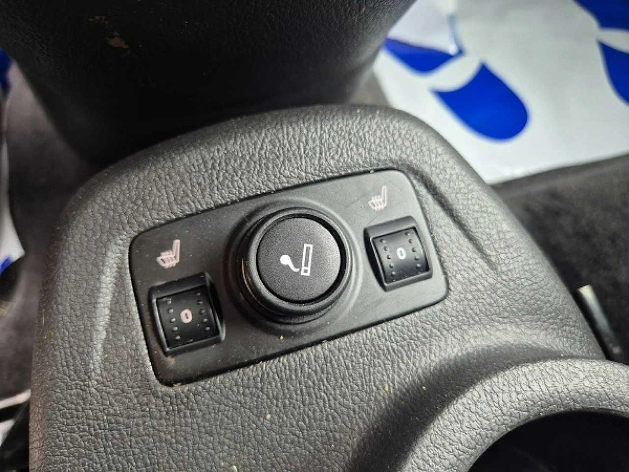 Ford Grand Tourneo Connect - Zdjęcie 35