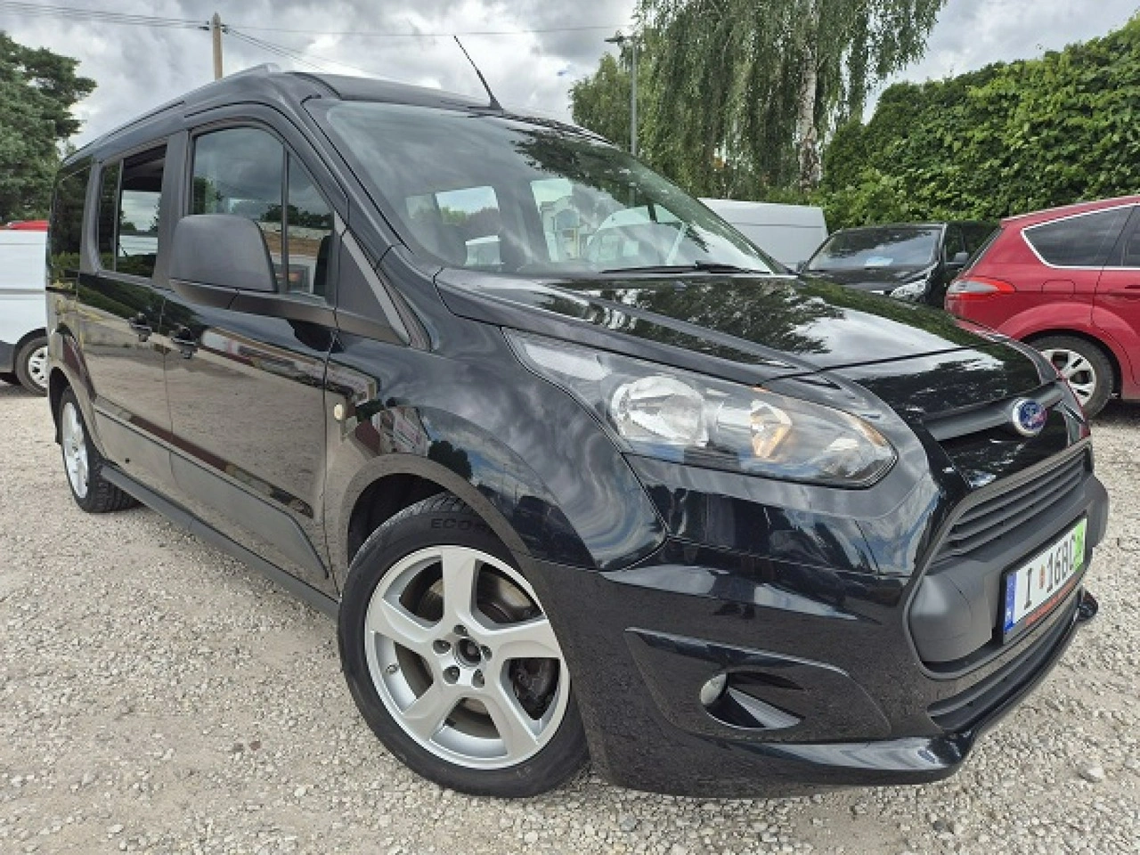 Ford Grand Tourneo Connect - Zdjęcie 4