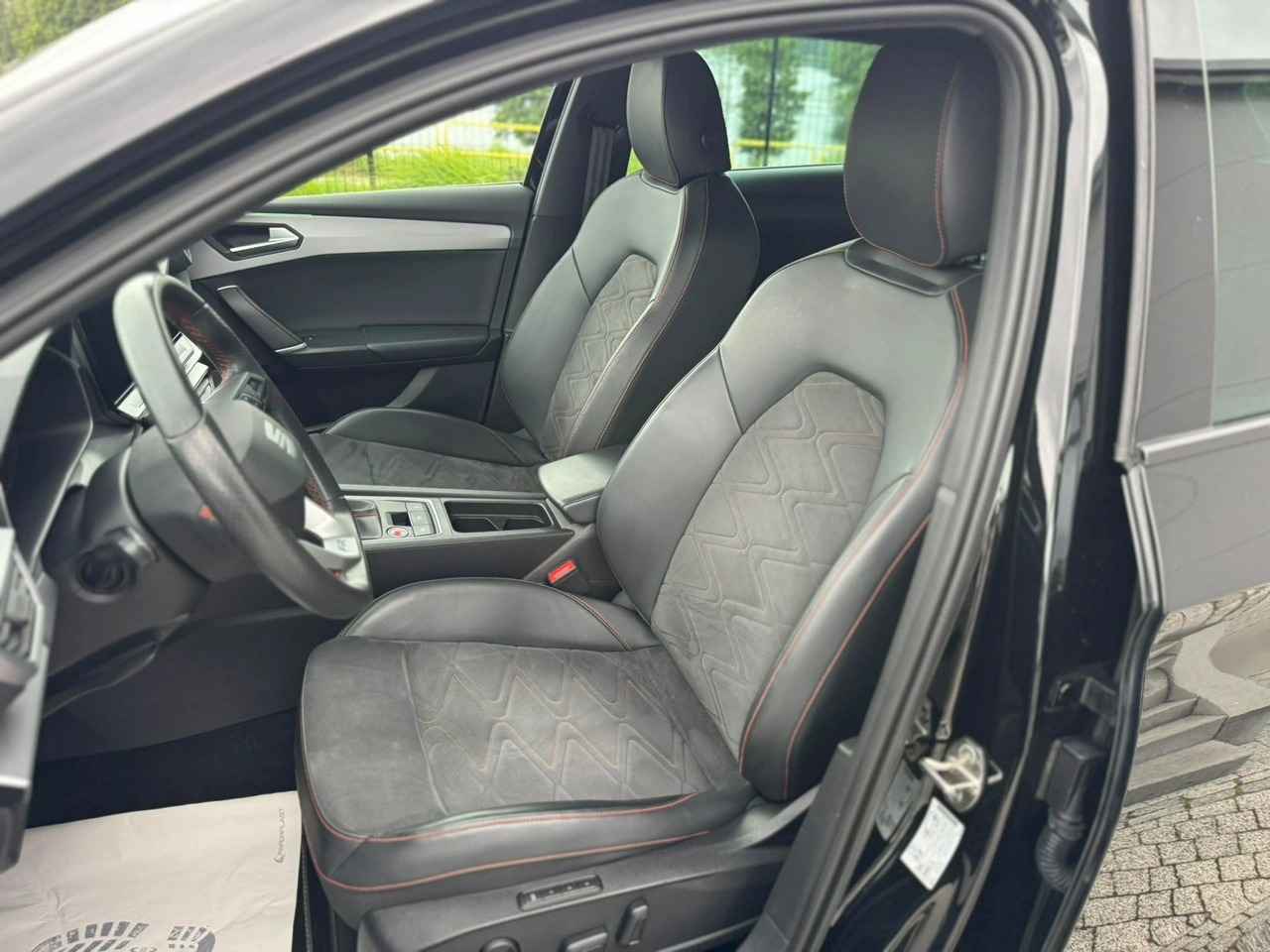 Seat Leon - Zdjęcie 12