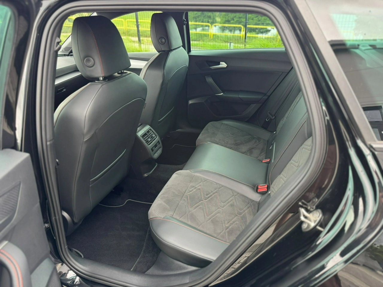Seat Leon - Zdjęcie 14