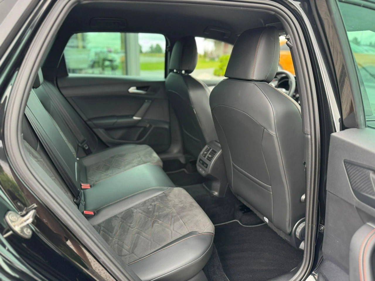 Seat Leon - Zdjęcie 15