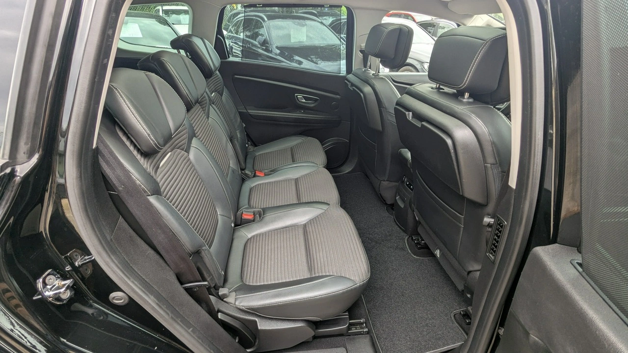 Renault Grand Scenic - Zdjęcie 18