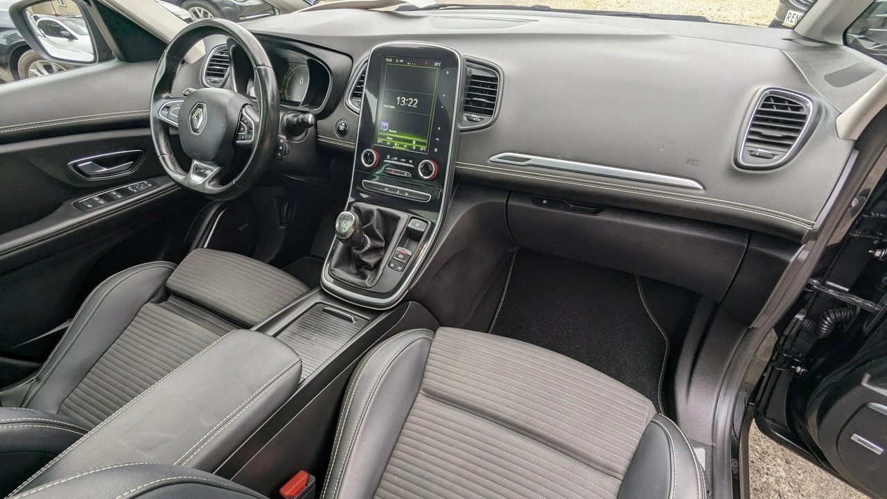 Renault Grand Scenic - Zdjęcie 20
