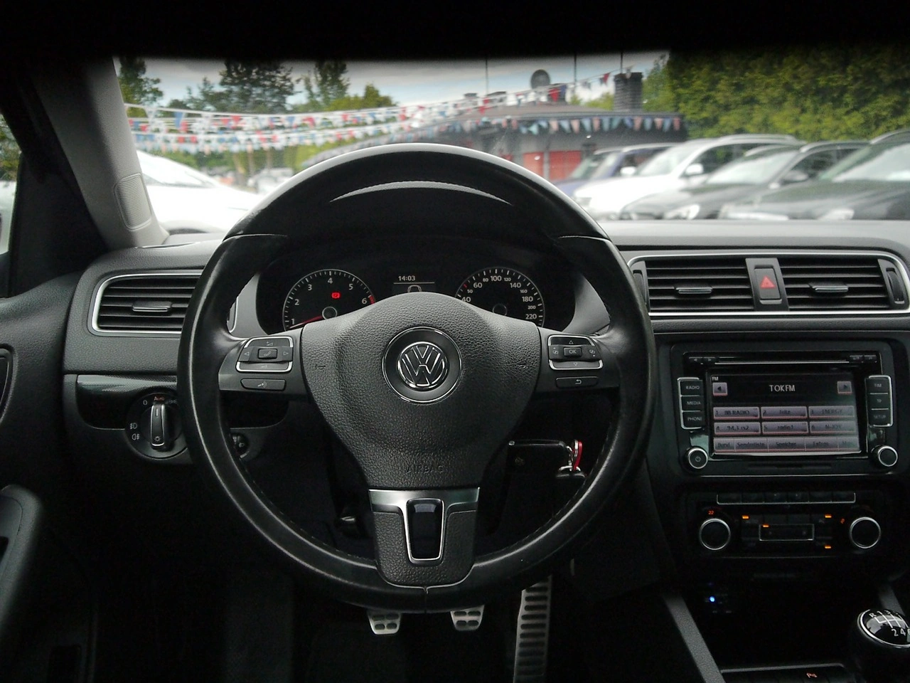 Volkswagen Jetta - Zdjęcie 26