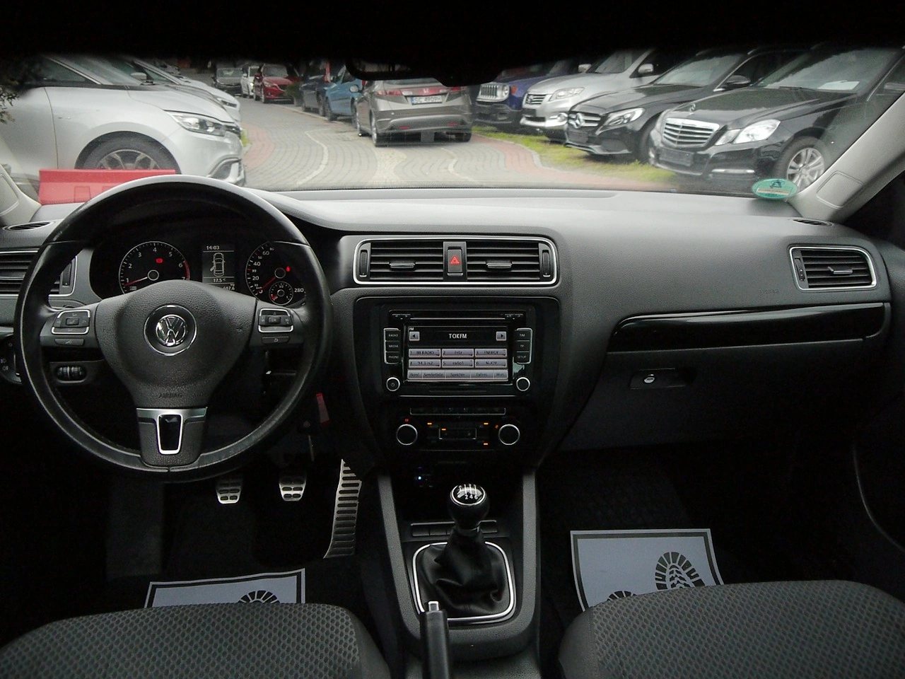 Volkswagen Jetta - Zdjęcie 27