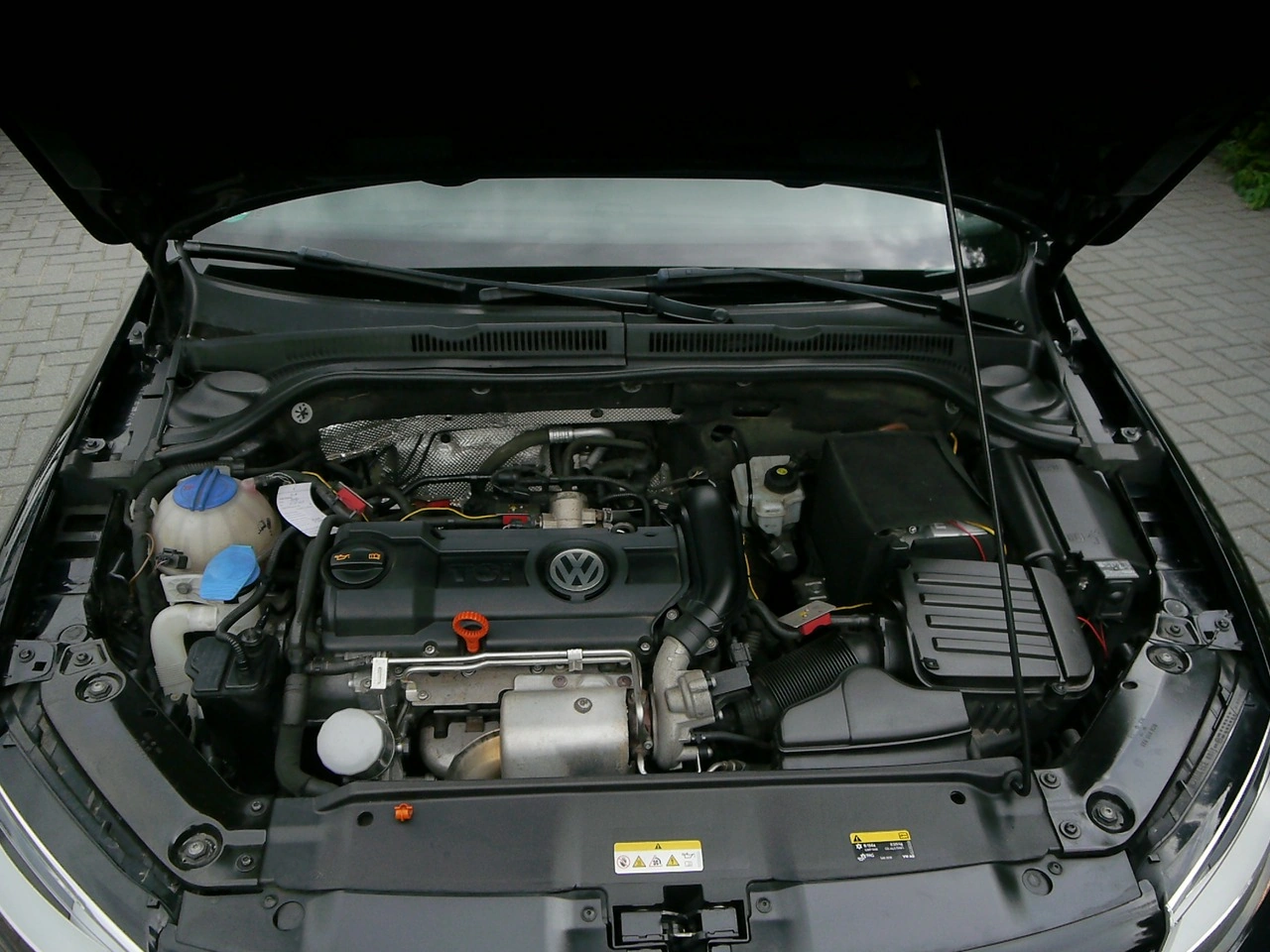 Volkswagen Jetta - Zdjęcie 37