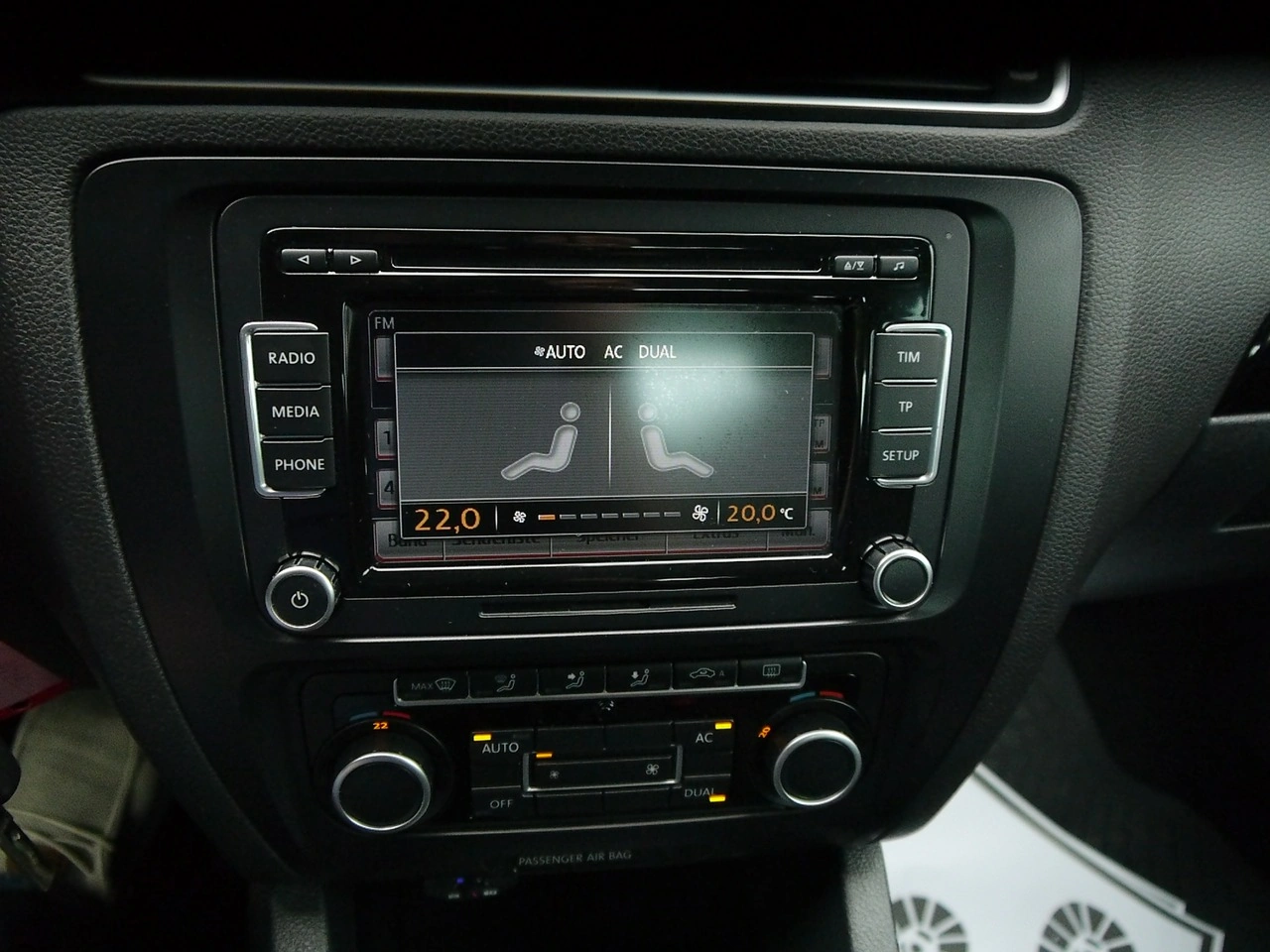 Volkswagen Jetta - Zdjęcie 4