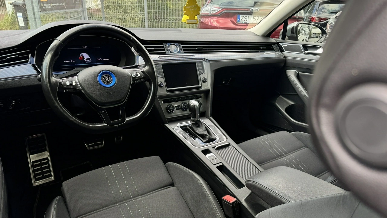Volkswagen Passat Alltrack - Zdjęcie 9