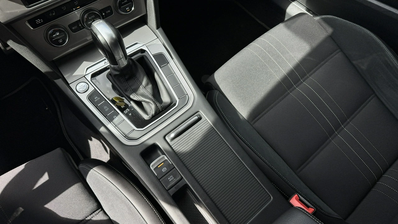 Volkswagen Passat Alltrack - Zdjęcie 18