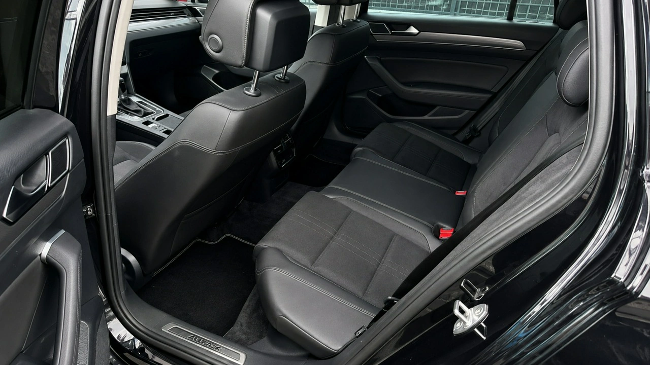 Volkswagen Passat Alltrack - Zdjęcie 7