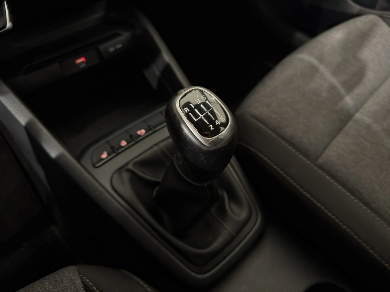 Kia Stonic - Zdjęcie 24