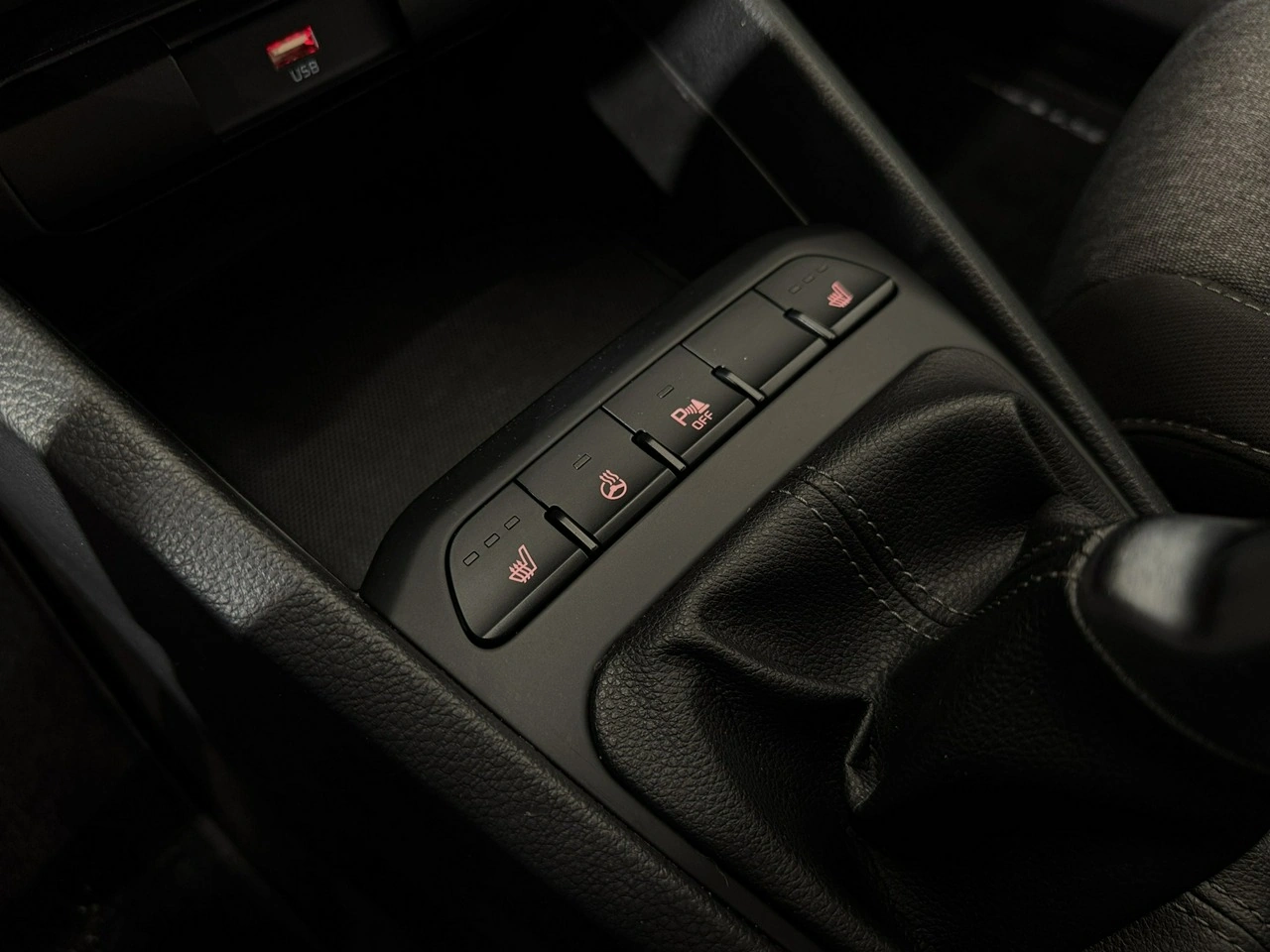 Kia Stonic - Zdjęcie 25